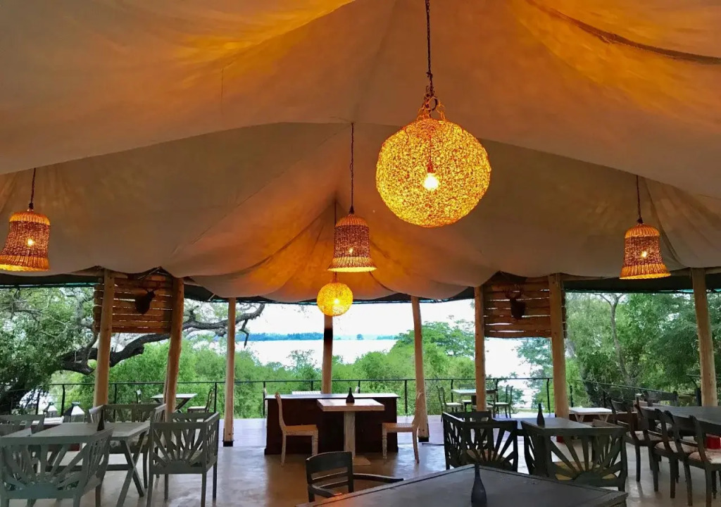 Flameback Eco Lodge