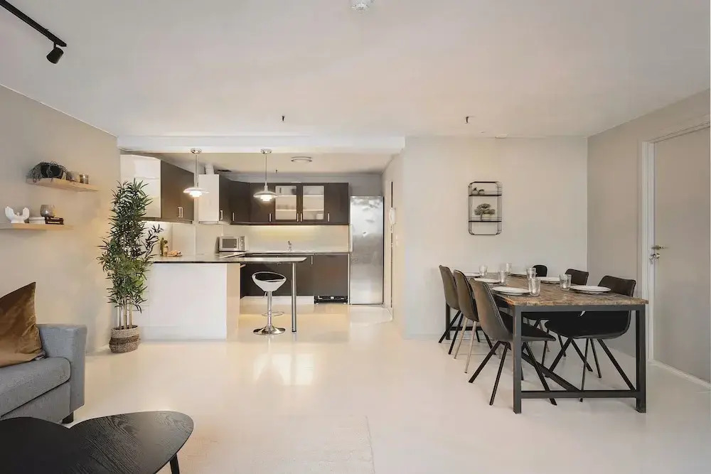 Arctic Homes - Downtown Penthouse