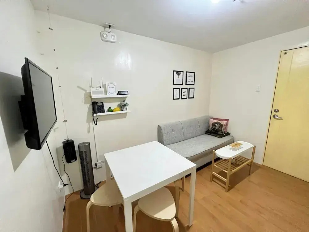 Staycation Seawind Condo 2BR Pool View