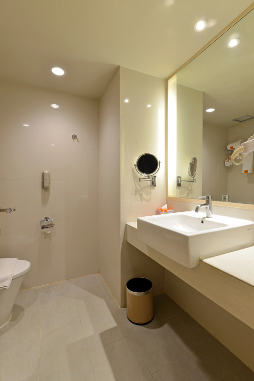 HARRIS Hotel & Conventions Ciumbuleuit Bandung