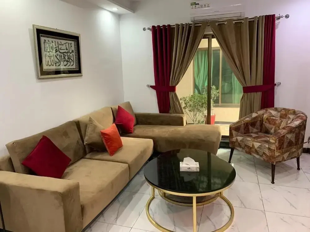 Bloom Family Suites