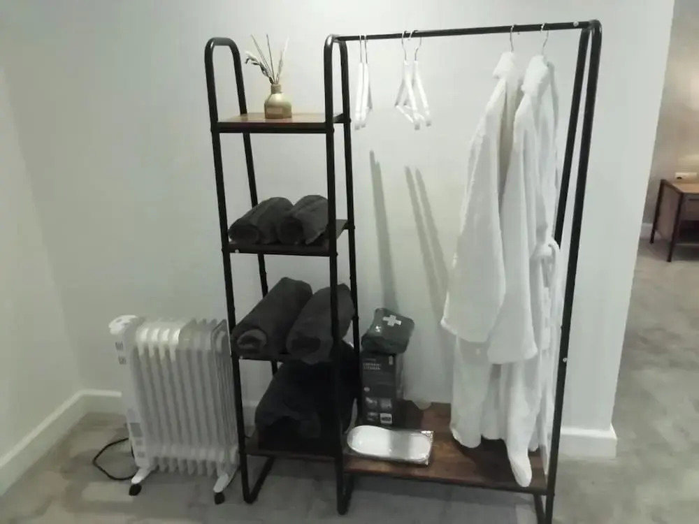 Room-modern Guest Room in West Midlands