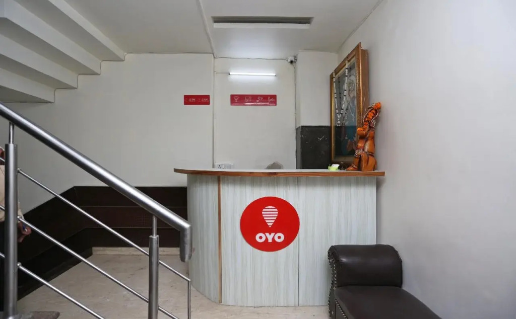 OYO 13758 XS Residency