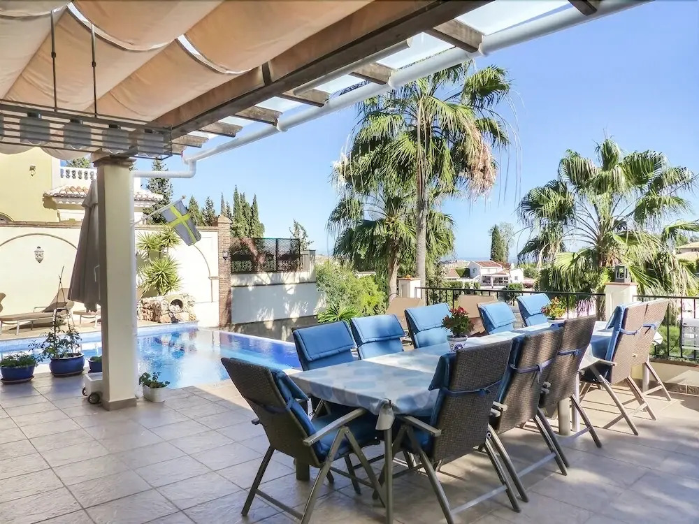 Marvelous Villa with Infinity Pool Ref 85