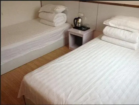 Lejia Express Inn