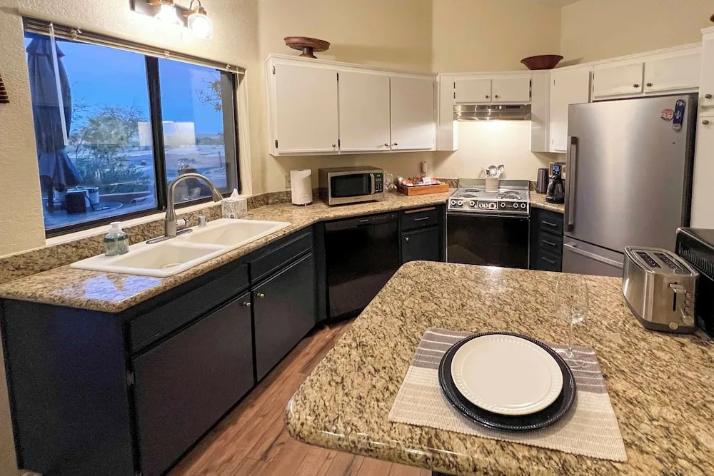 Borrego Springs Retreat w/ Grill & Patio!
