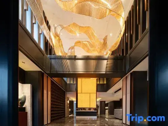 The GiorgioMorandi Hotels (West Railway Station International Convention and Exhibition Center)