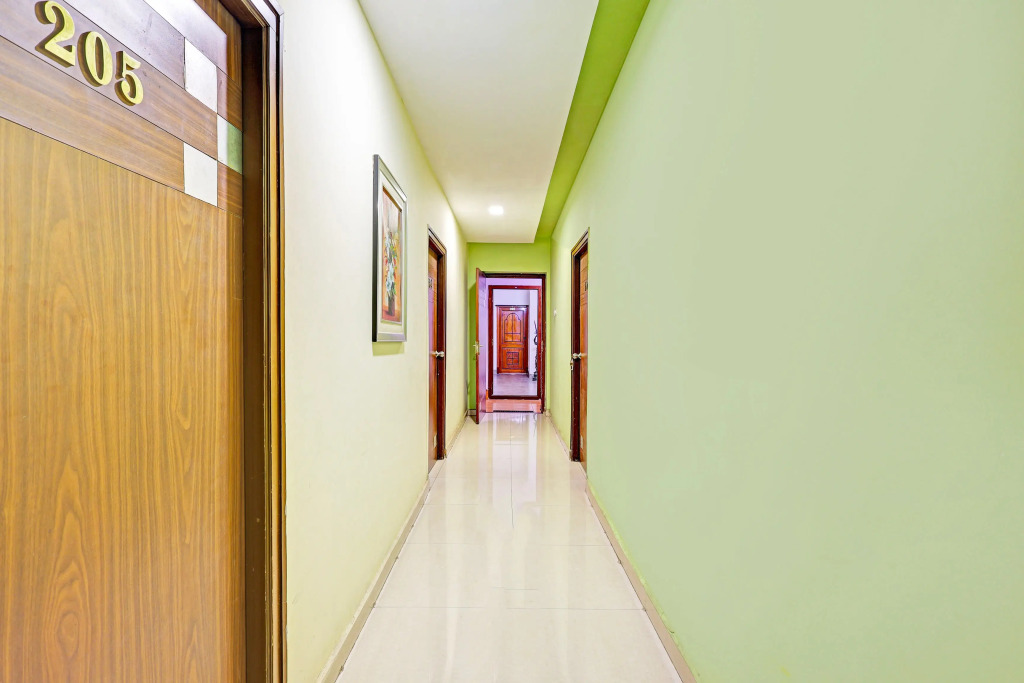 Townhouse Seethammadhara Junction Formerly Vijaya Residency
