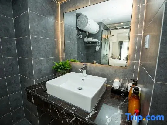 Heyu Simple Weishe Hotel (Kunming High-tech City College)