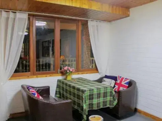 Guyan Huaxiang Jiangnan Hostel