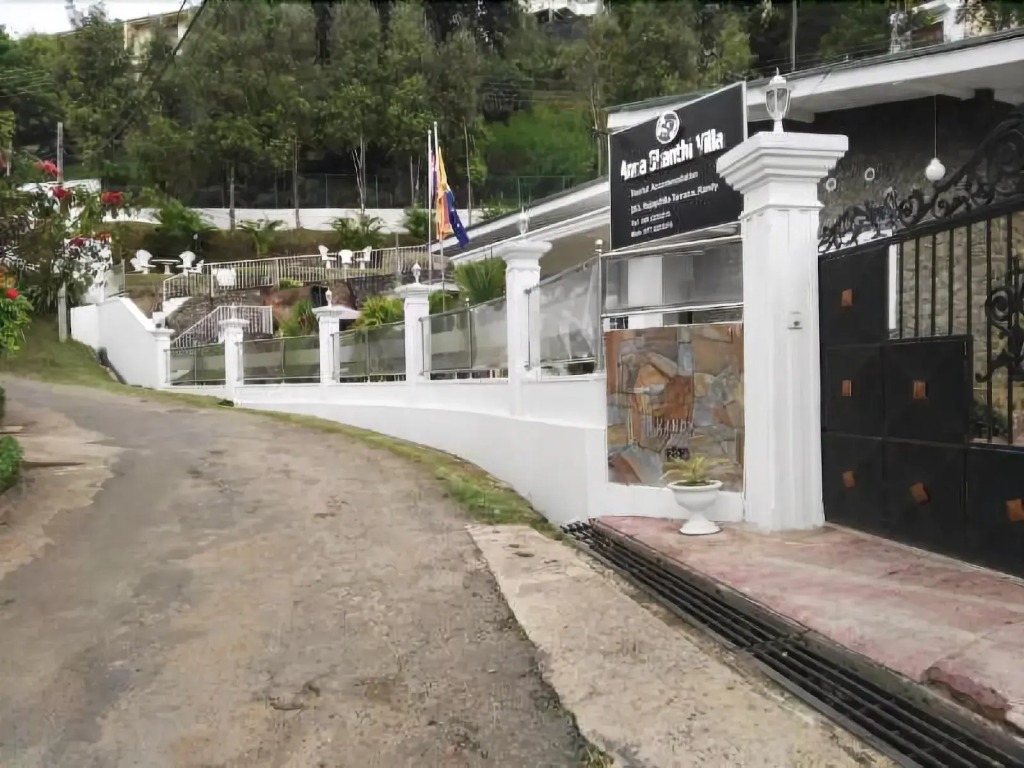 Anna Shanthi Villa
