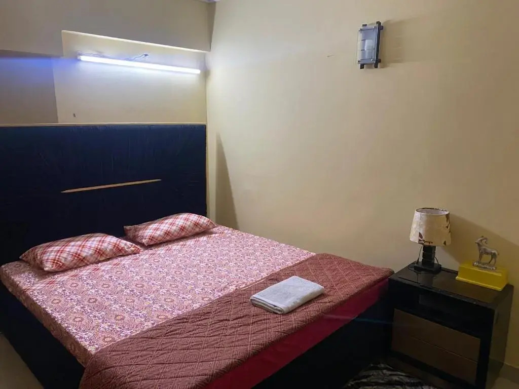 AMs Den in DHA - Lovely two bedroom independent Apartment