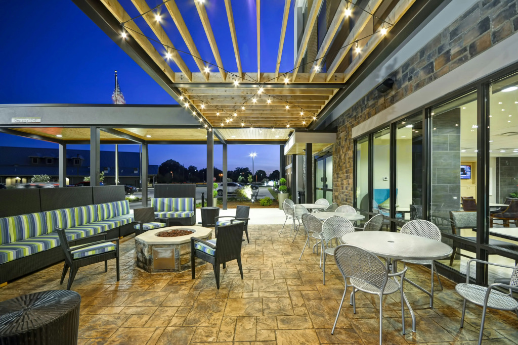 Home2 Suites By Hilton Decatur Ingalls Harbor
