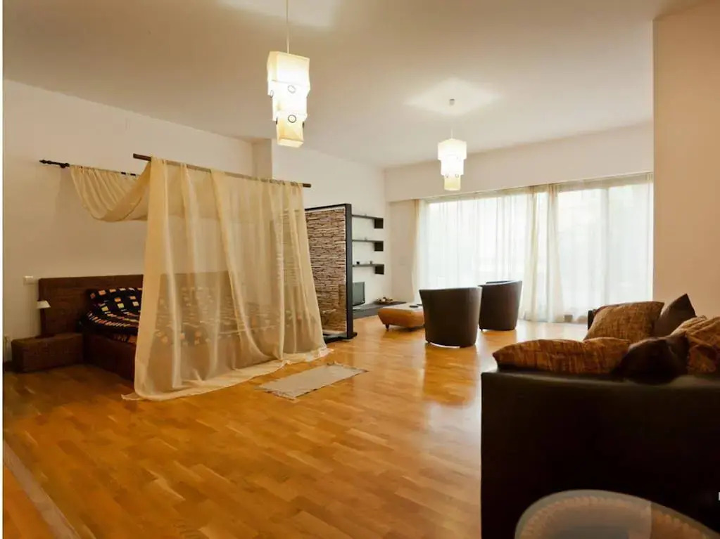 Bellevue Studio