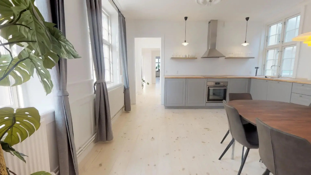 ★189m2 NEW Luxury Apt - City Central★PROF Cleaning