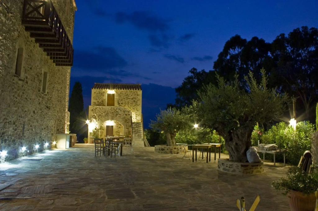Pyrgos Petropoulaki