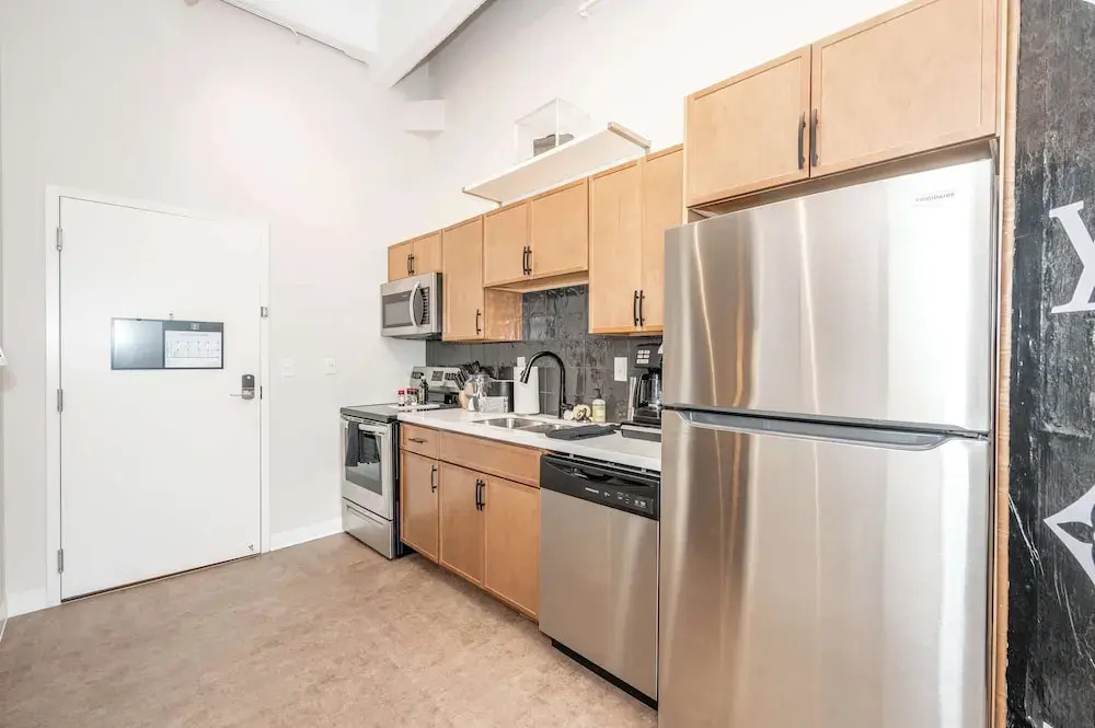The 333 Suites 301 - Suite for 6