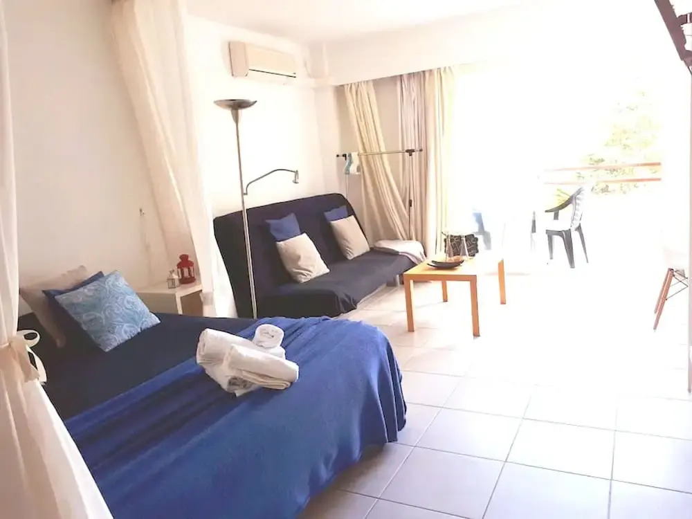 Studio in Alcúdia, With Wonderful Mountain View, Pool Access, Furnishe