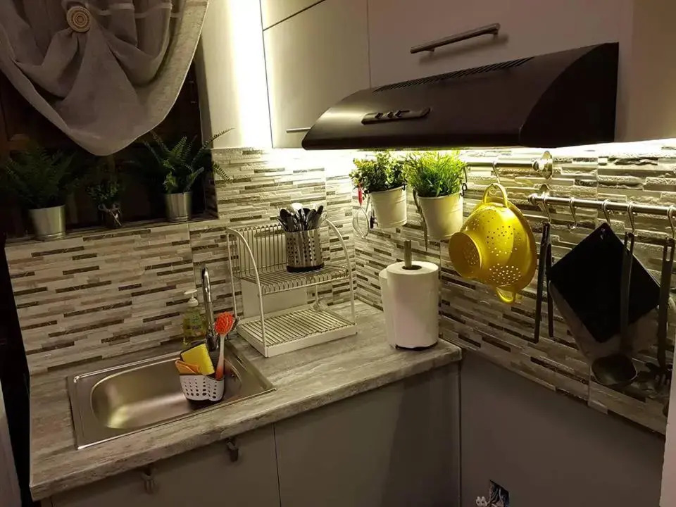 'Golden Aurora' Apartment With Elegant Style