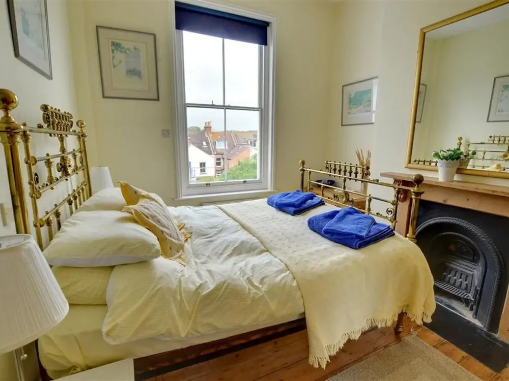 Vintage Holiday Home in Hythe With Garden