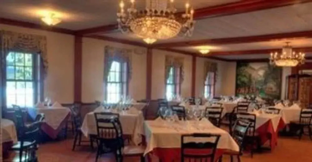 The Robert Morris Inn