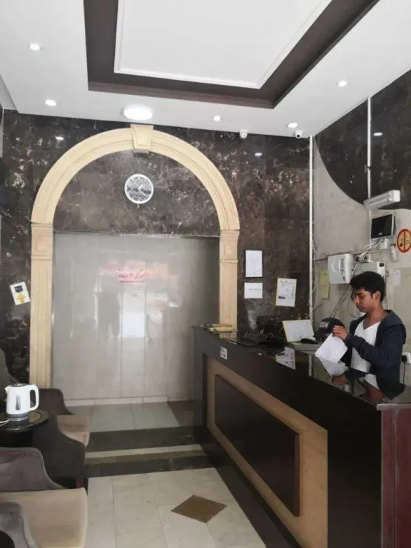 Oyo 496 Rose Abha