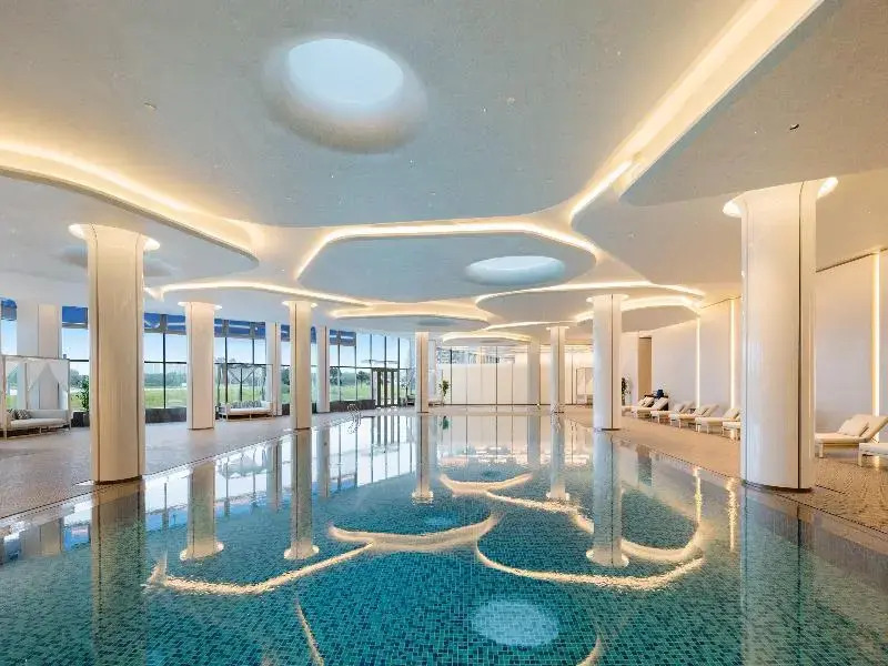 Crowne Plaza Weihai Binhai by IHG