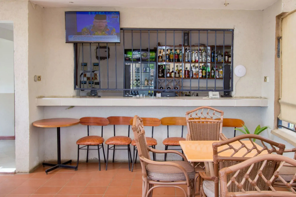 VICTORIA COMFORT INN