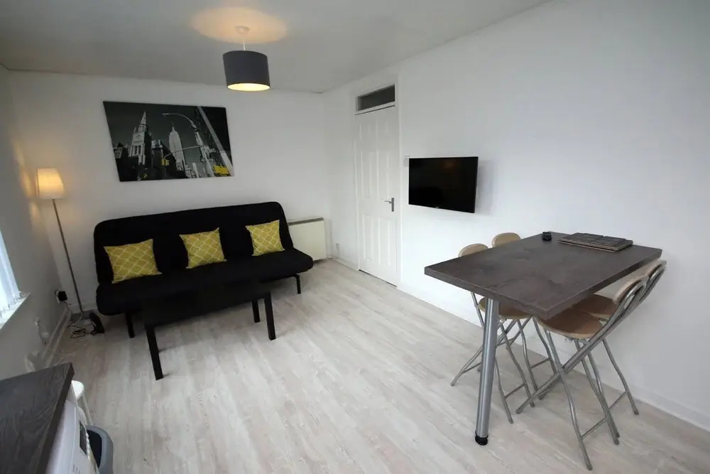 Ravenhill Apartment city centre access