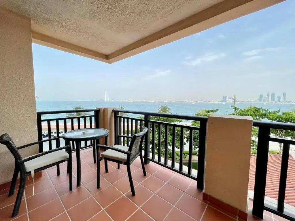 Luxury residential apartments located in Anantara area , pool , beach , free parking