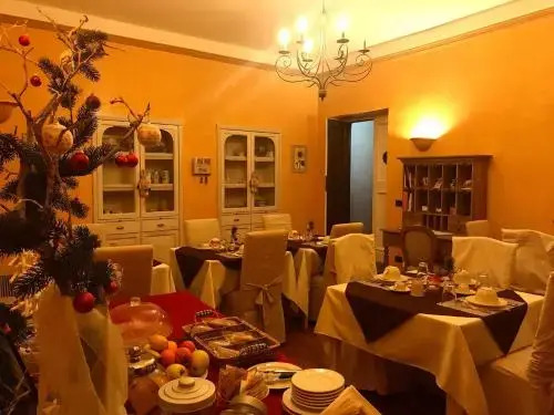 S. Faustino Rooms