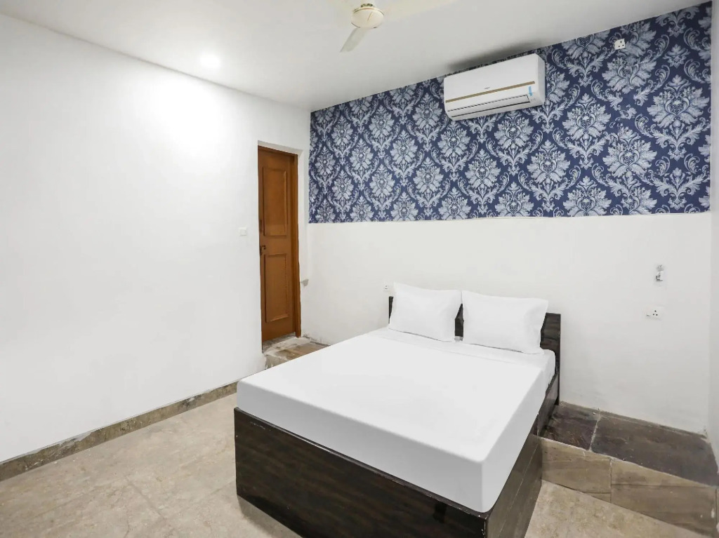 OYO 87017 Hotel The Mars