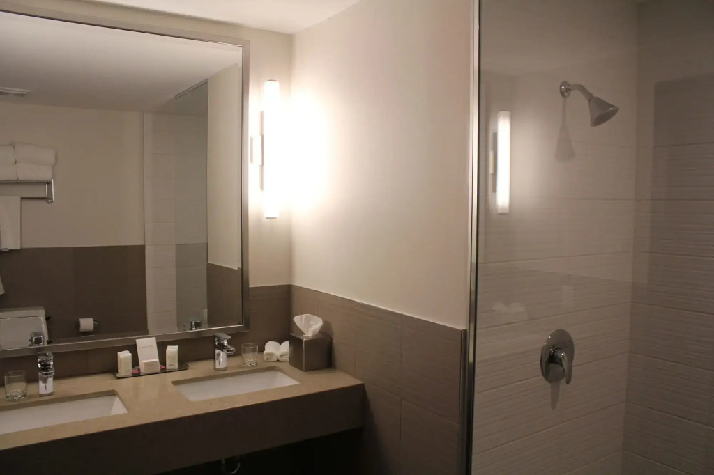 Les Suites Victoria, an Ascend Collection Hotel