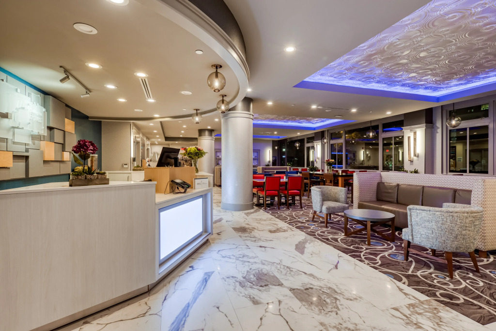 Holiday Inn Express Kansas City Downtown