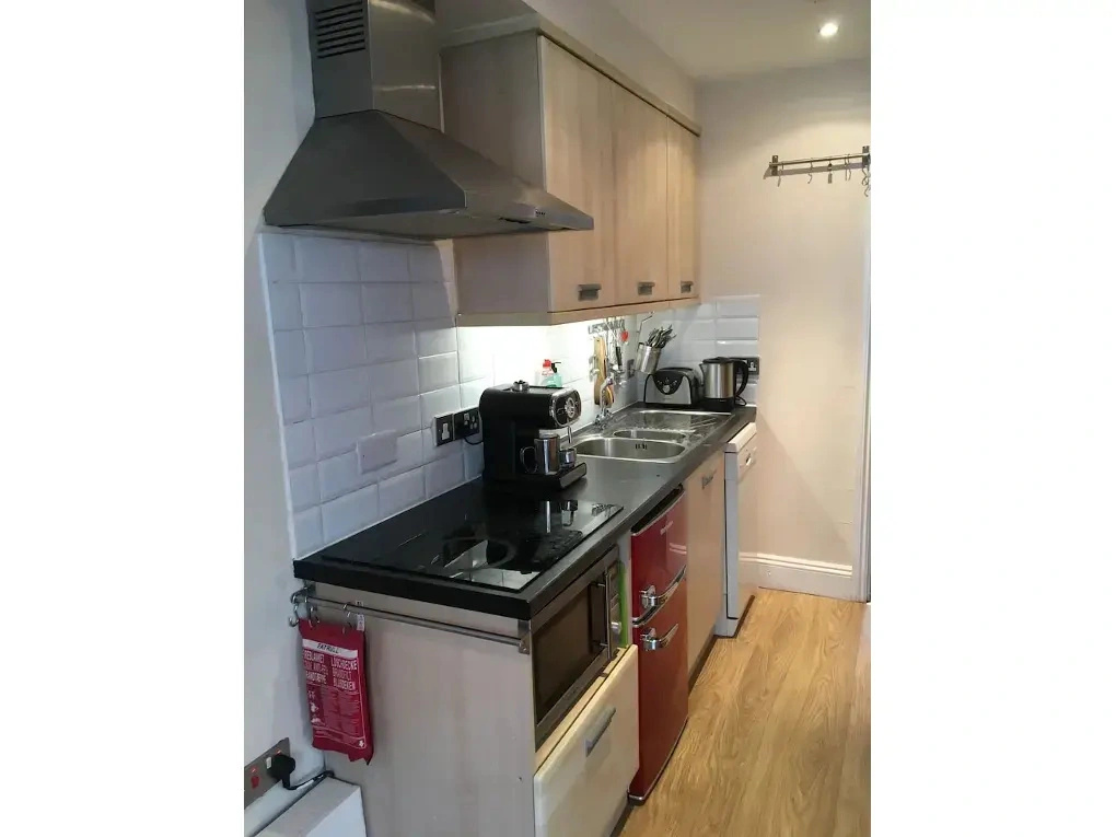 Little Western Spa Brighton Beach Apartment