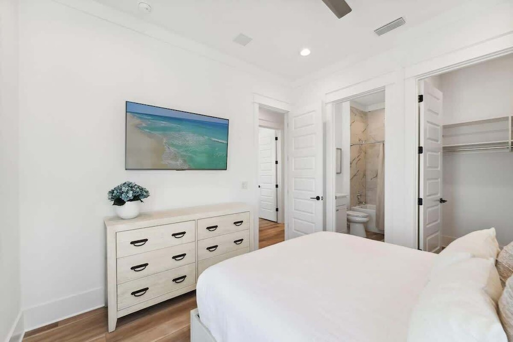 Hidden Palms 7BR W Poll Billiard and Near Beach