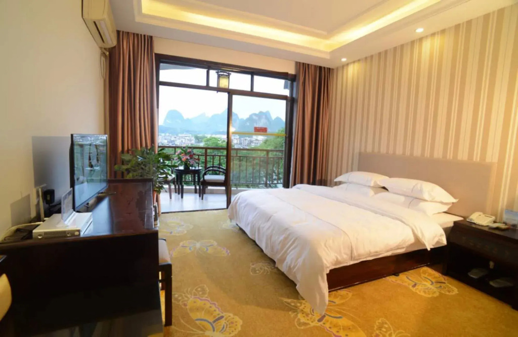 Yangshou Jiangpanhuayuan Hotel