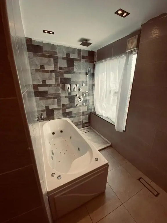 Heaven Hostel