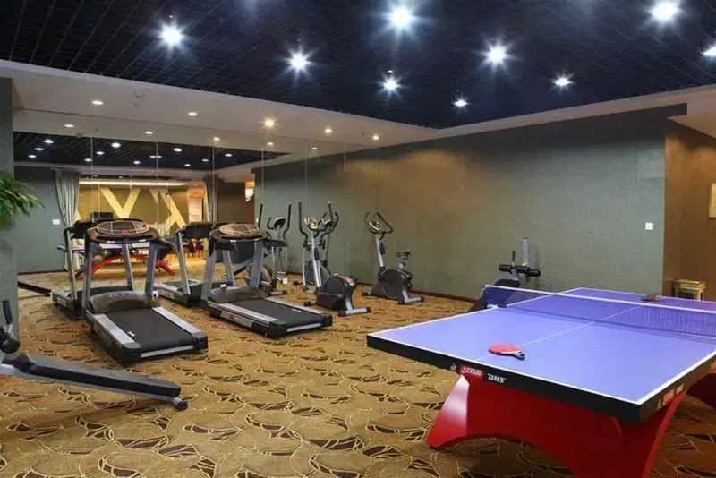 New Land Hotel
