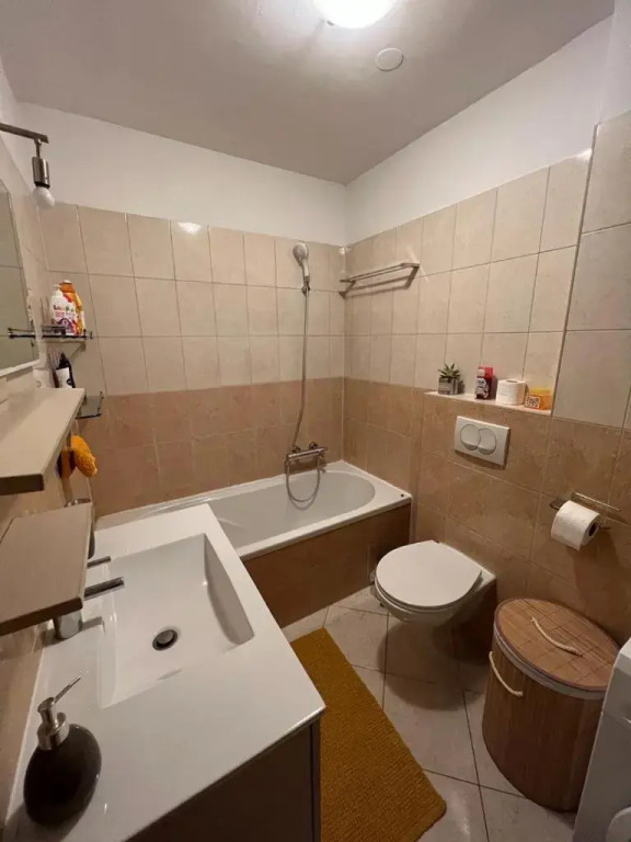 Apartman West
