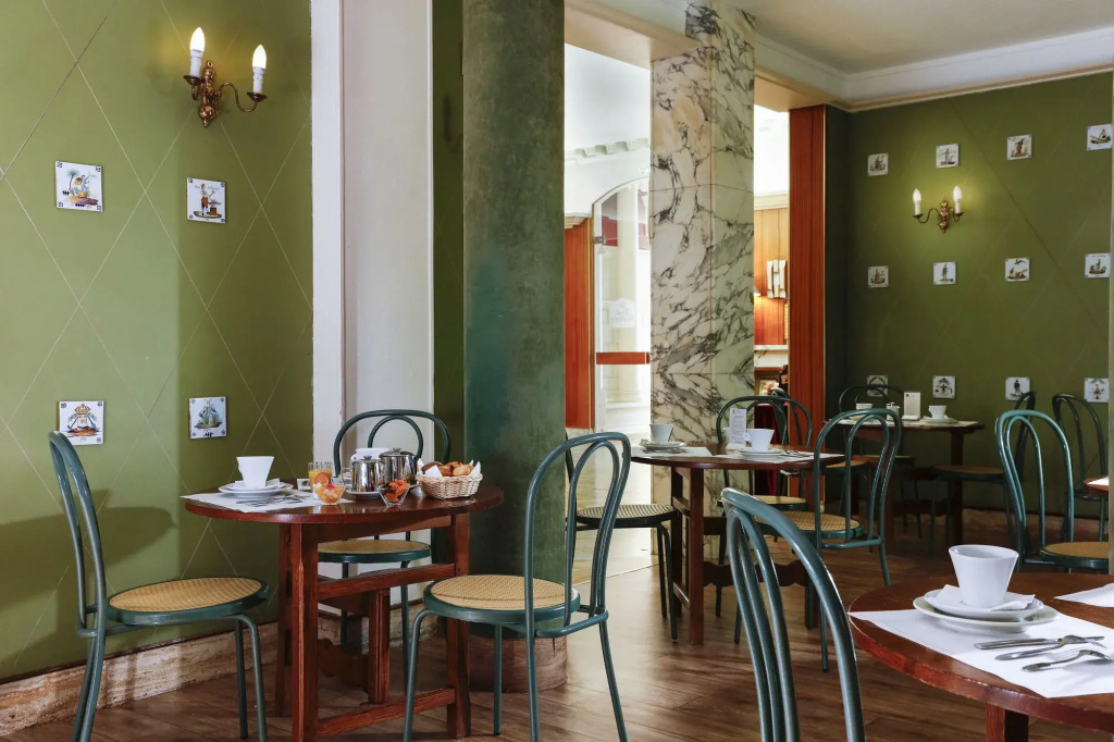 Grand Hotel de LUnivers