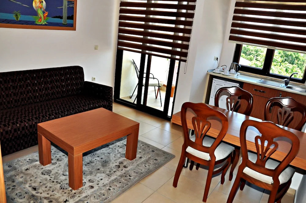Ceren Family Suit Hotel
