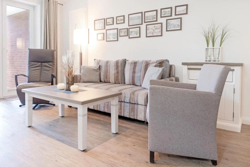 Ferienwohnung Deichblick mit Terrasse m Kaiserhof 1
