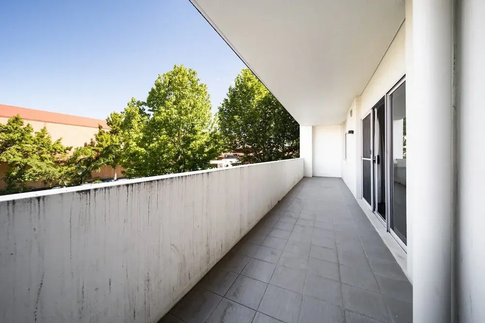 Spacious 2-bed Conveniently by Lake Tuggeranong