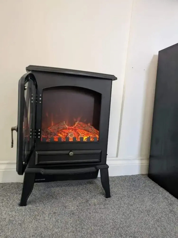 1-bed Retreat - Hot Tub, Private Garden & Bbq