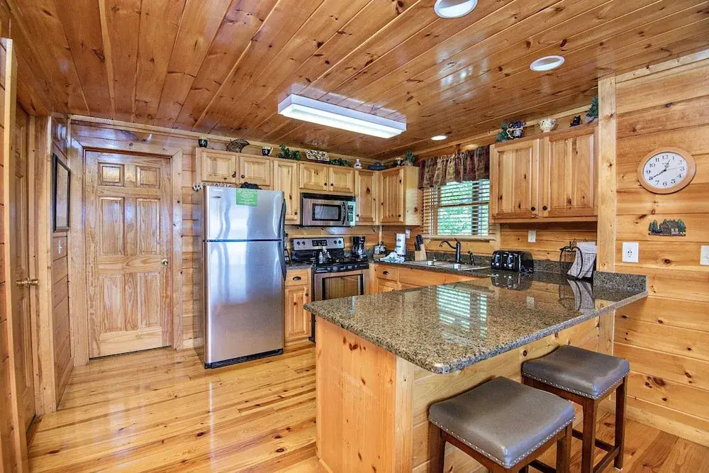 Majestic Mountain View - Great Location! - Convenient to Everything! cabin