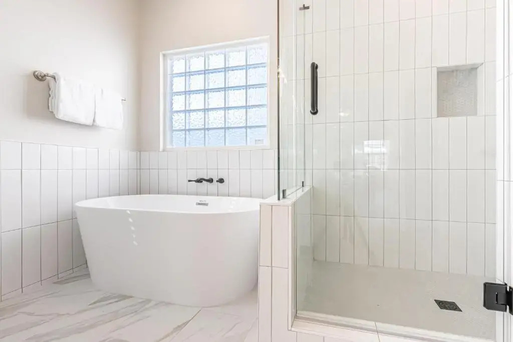 61 Batchelors Button (G) - 3BR 2.5BA - (7)