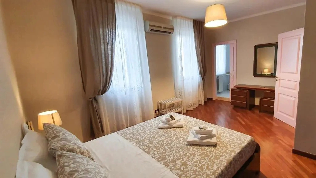Casa De Amicis 18