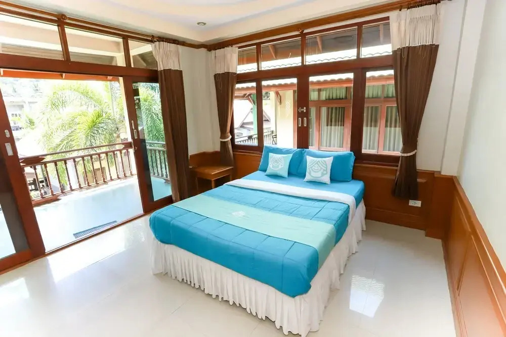 Experience Thai Island life - Beachfront resort Koh Phangan