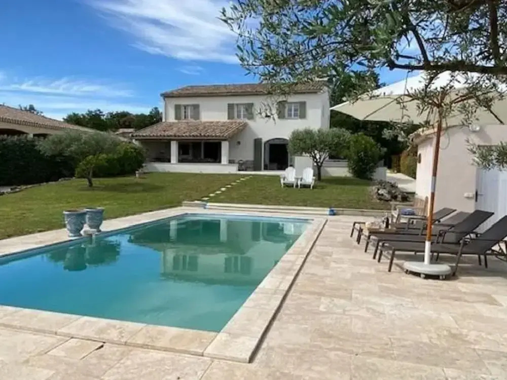 Peaceful Retreat in Pougnadoresse